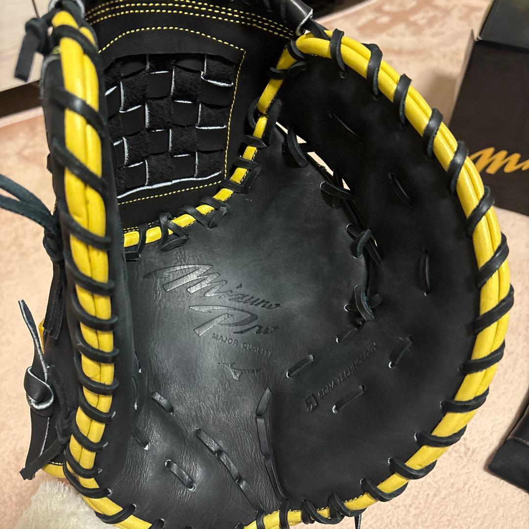 Mizuno Pro 軟式ファーストミット 黒 黄