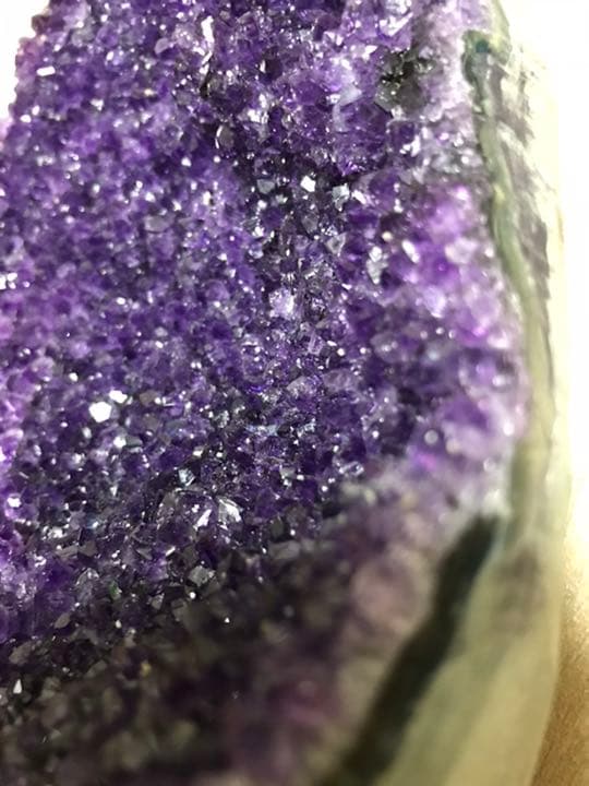 ウルグアイ産アメジスト(台座付き)