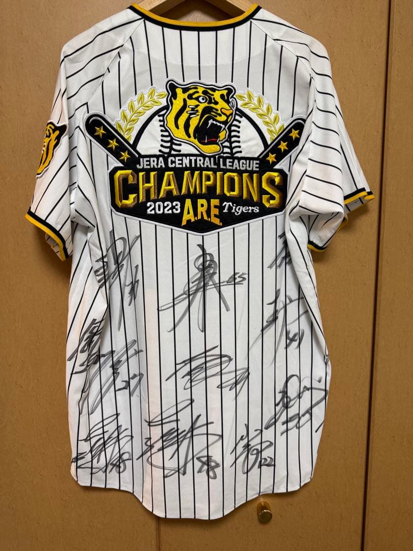 シ*ズ様 阪神タイガース　優勝記念ユニホーム