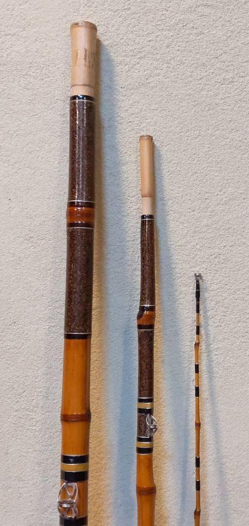 竿雪作の江戸和竿伝統の津軽塗漆研出し石鯛竿です。