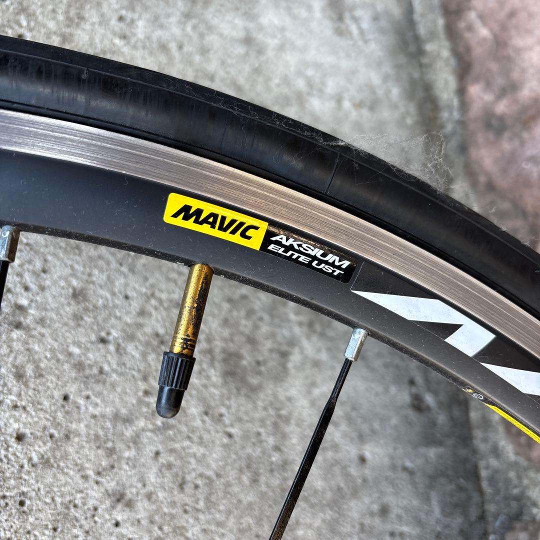 Mavic Aksium 700C クリンチャーホイール