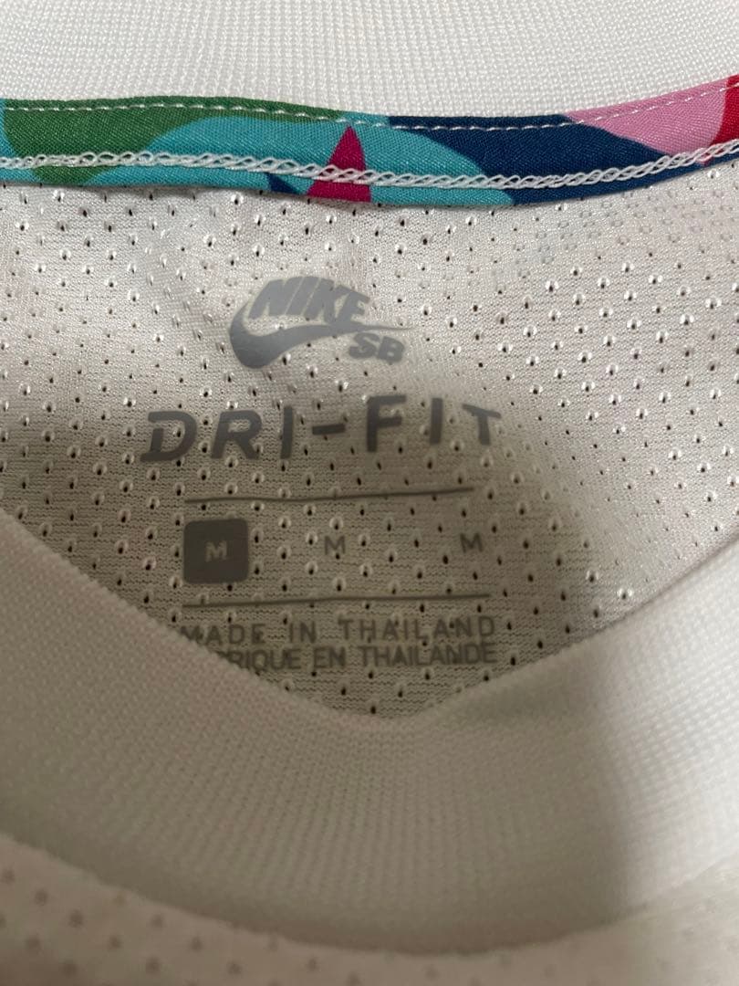 スケートボード Nike SB Parra Japan Tee