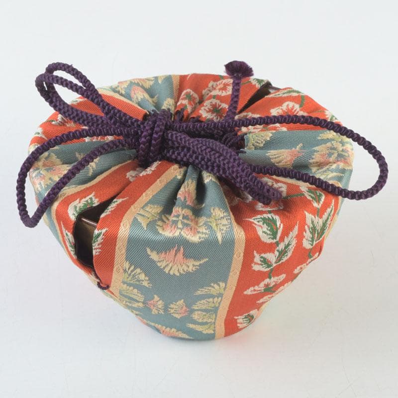 茶道具　飴釉　天目茶碗　仕覆付　裏千家十五代鵬雲斎極め箱　M　9785