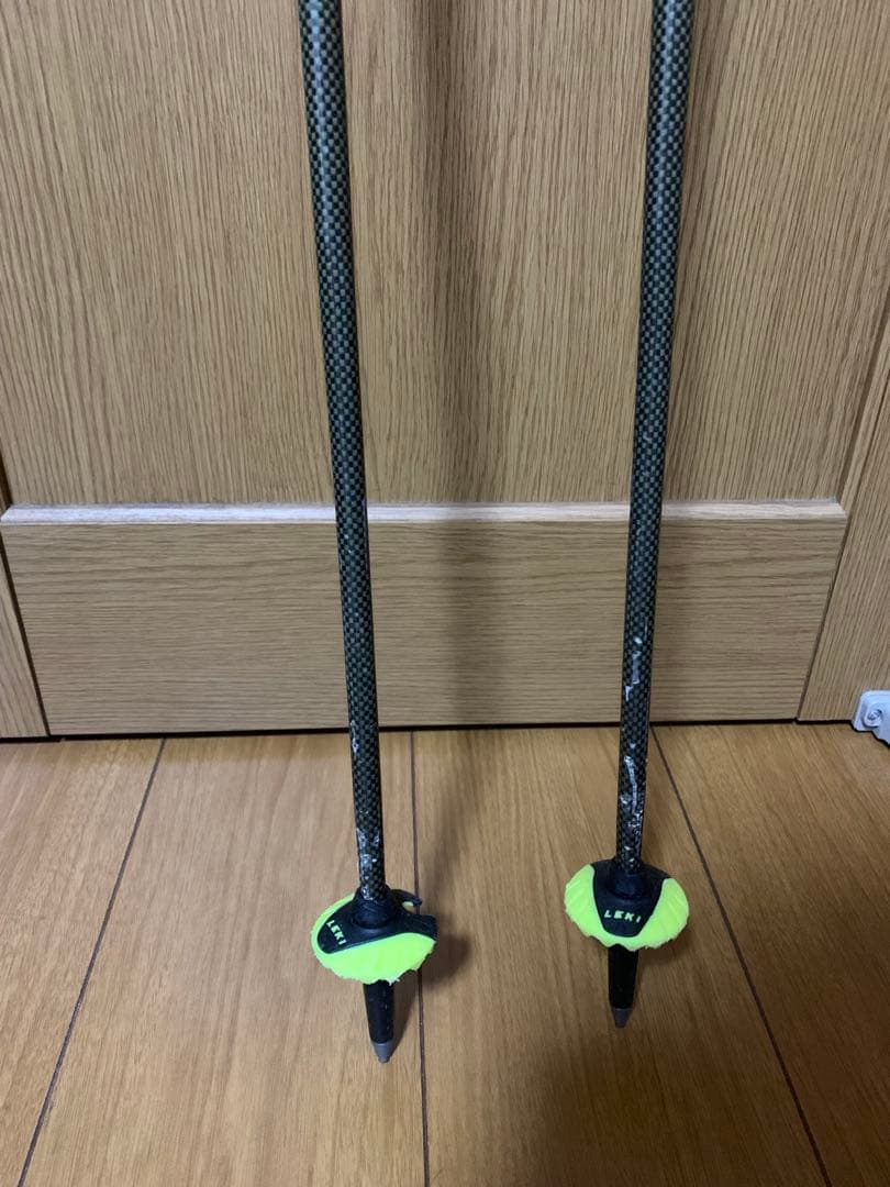 LEKI 伸縮性ストック　VENOM VARIO 3D