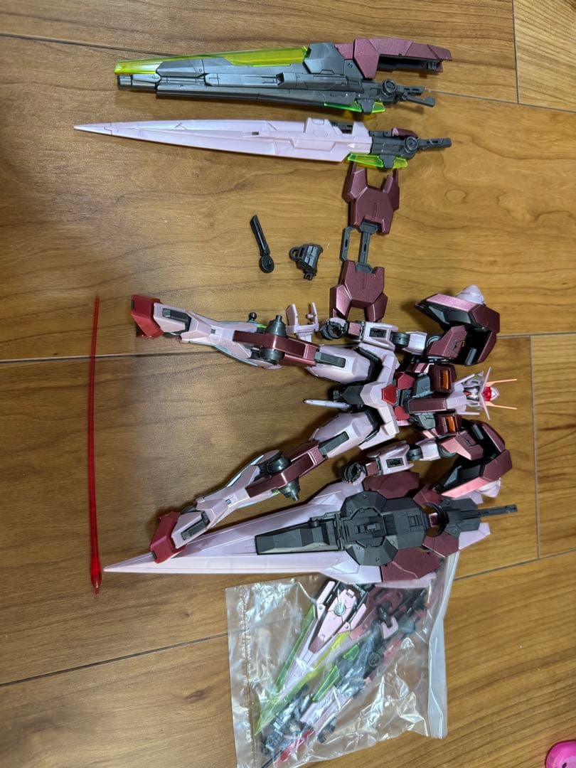 ガンプラ　ダブルオークアンタ　ダブルオーガンダムセブンソード　トランザムモード