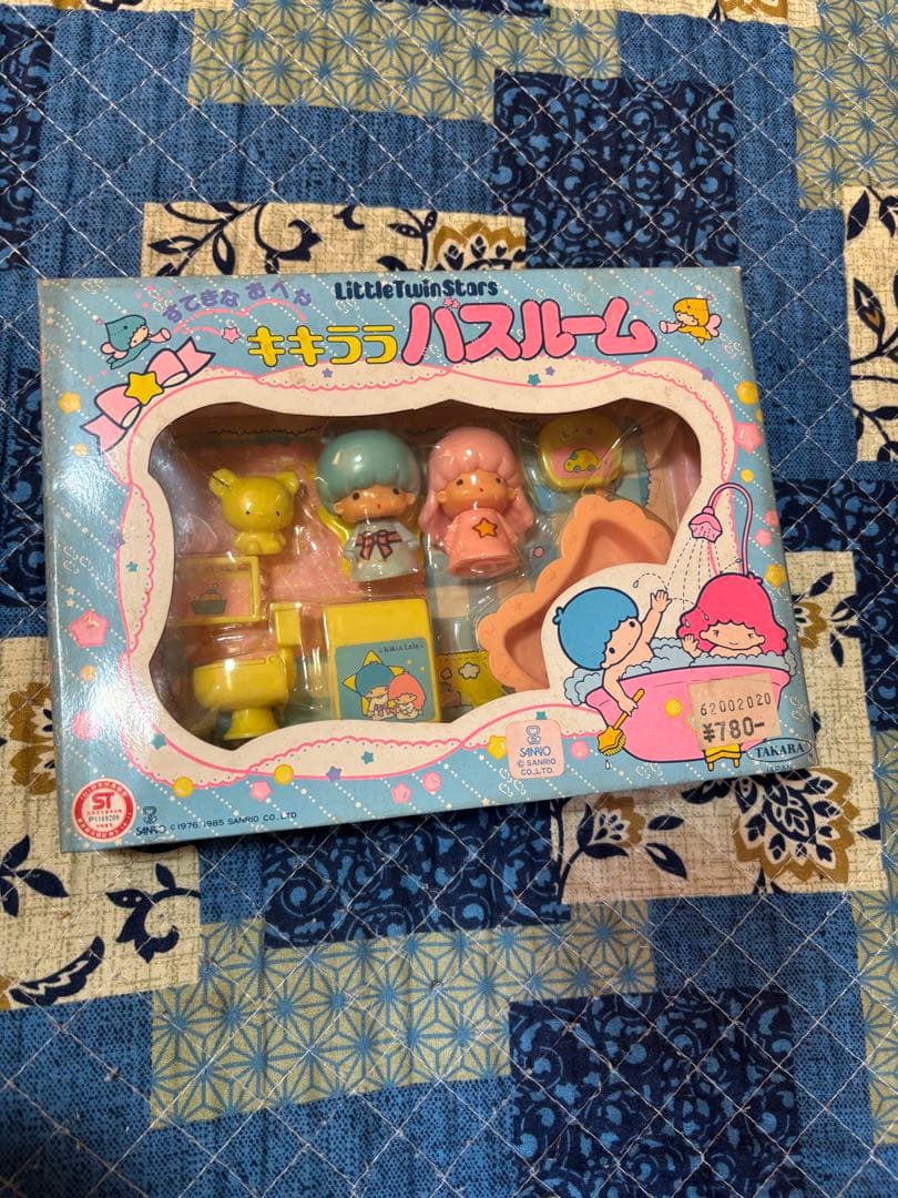 d*4様 旧タカラ　キキララバスルーム