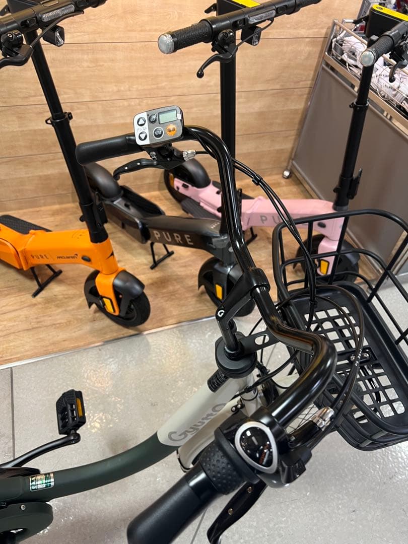 売り切り特別価格‼️ ほぼ新車❗️パナソニック　ギュットクルームR EX