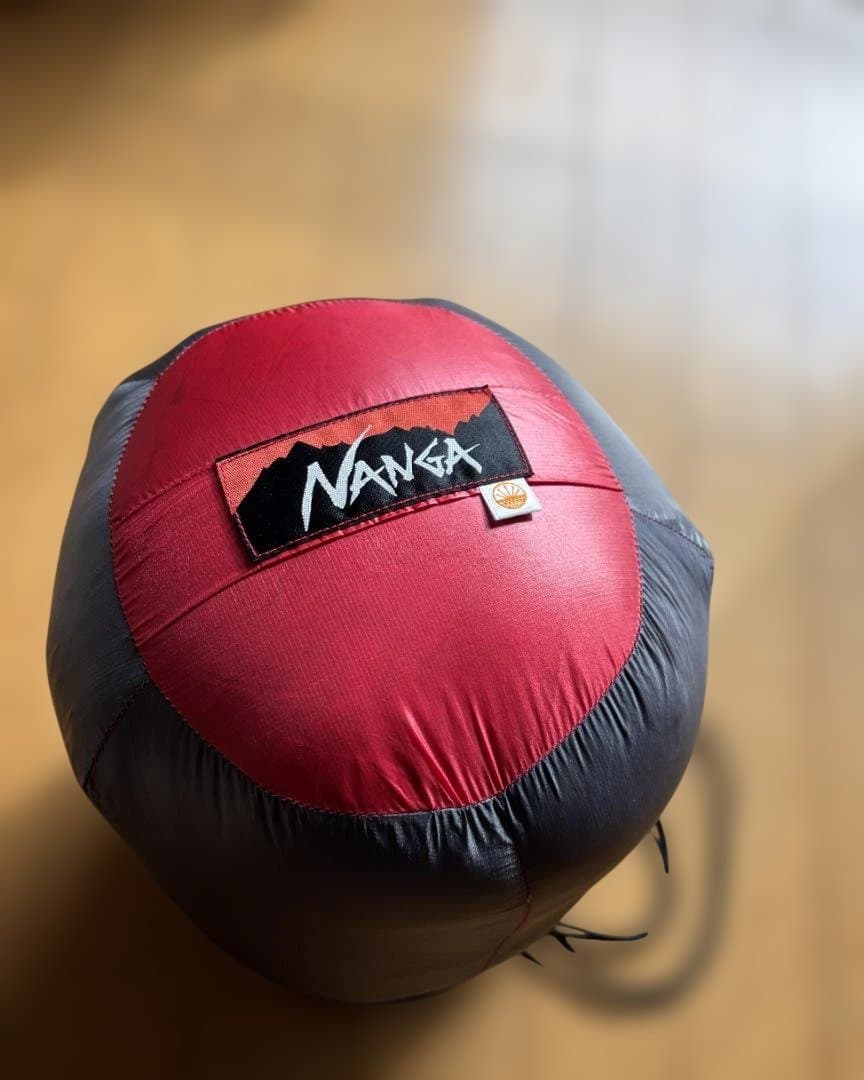 ナンガ ウルトラドライダウンバッグ1000DX UDD BAG レギュラー 赤