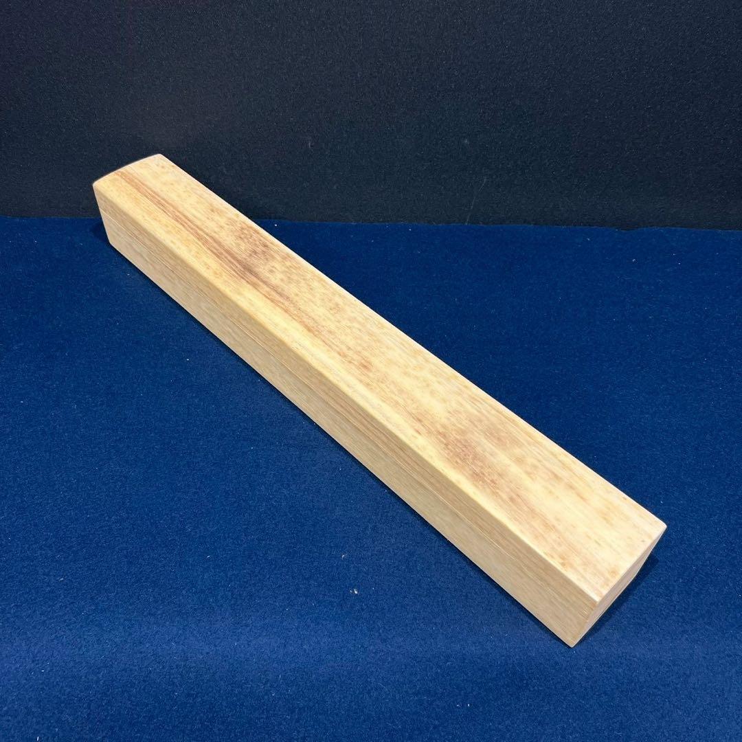 13 蓮如上人/六字名号/南無阿弥陀/墨書掛軸/金色装飾/工芸