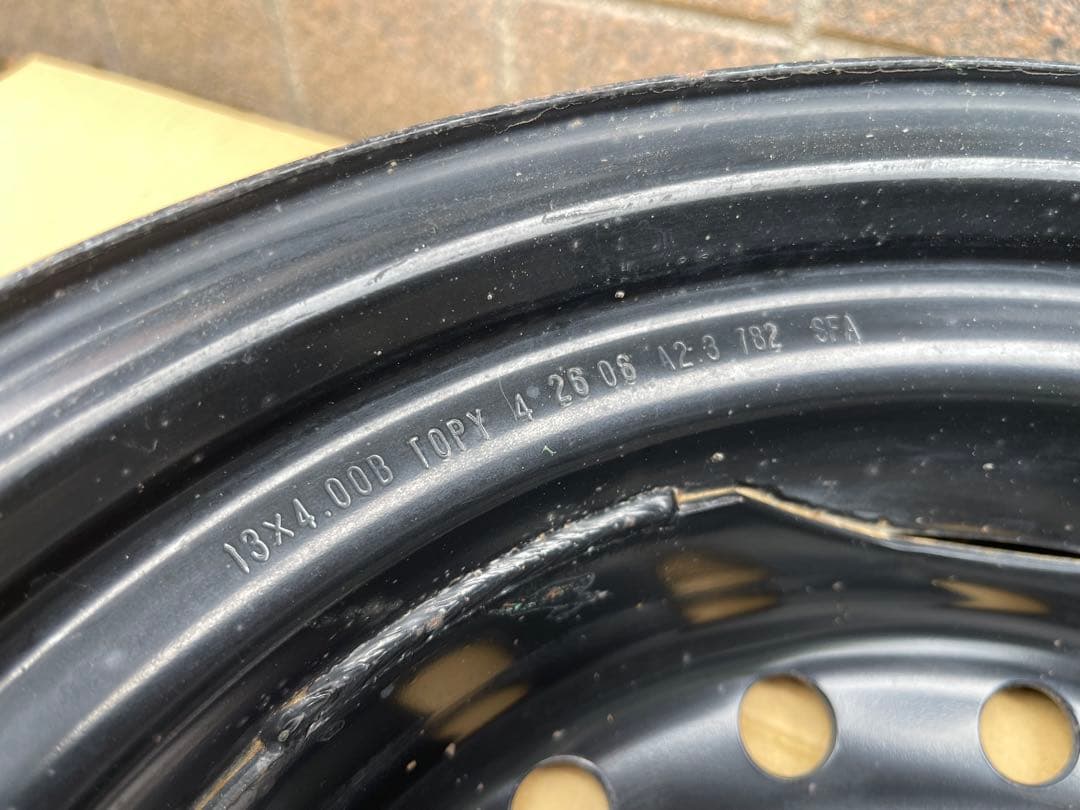 スチールホイール