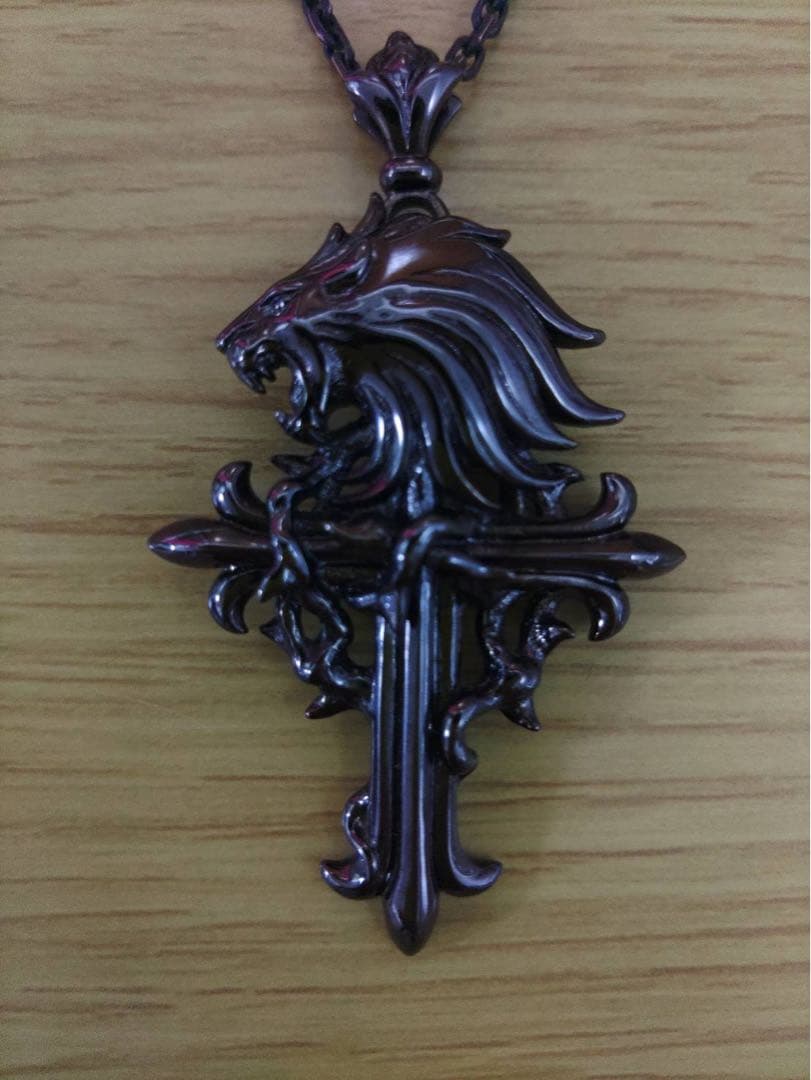 FF8 ブラックシルバーペンダント スコール