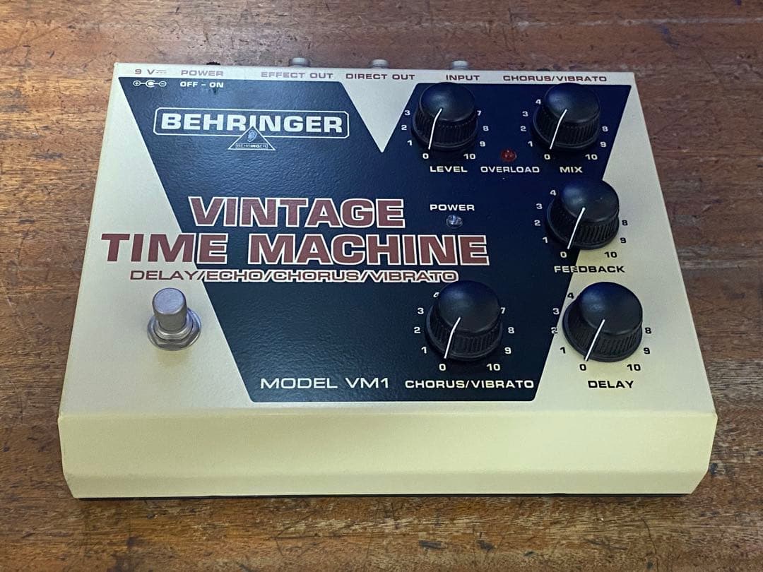 ギター BEHRINGER VINTAGE TIME MACHINE VM1