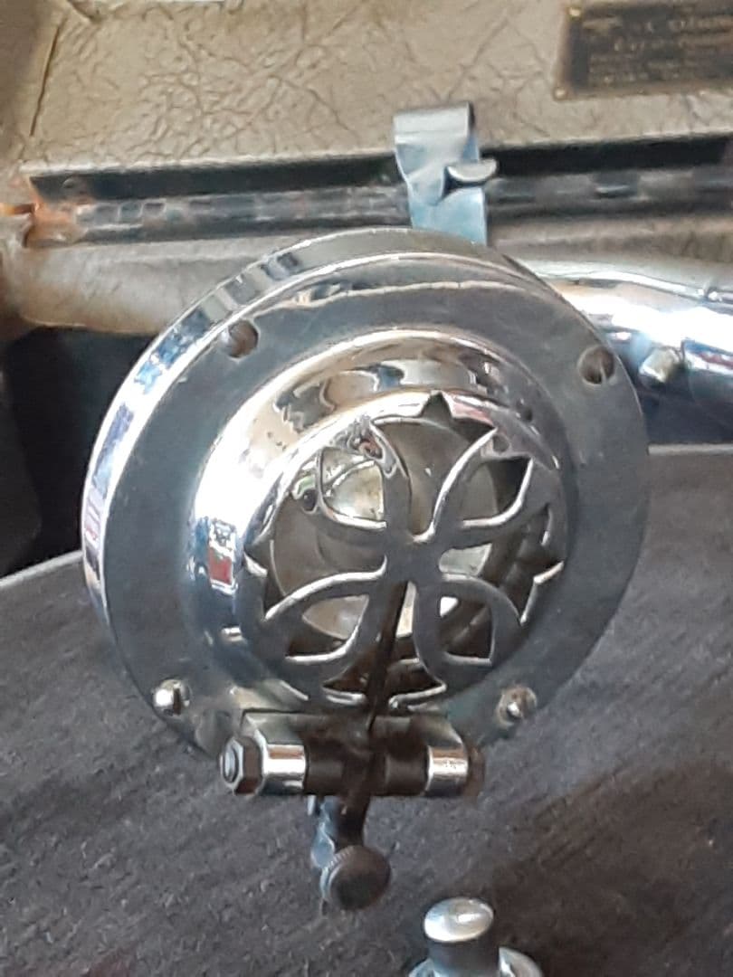 昭和レトロ、珍品ポータブルレ蓄音機、コロンビア、動作品