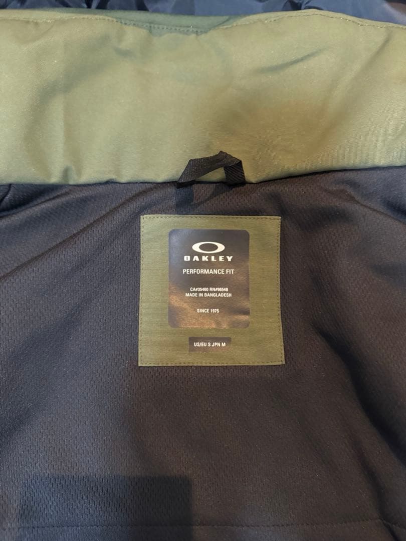 オークリー　スノーボードウェア　Mサイズ　Oakley