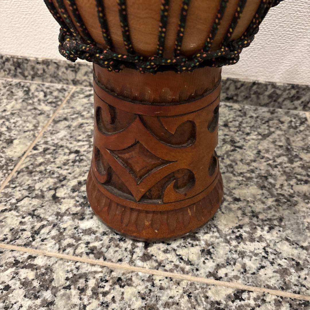ジャンベ　民族打楽器