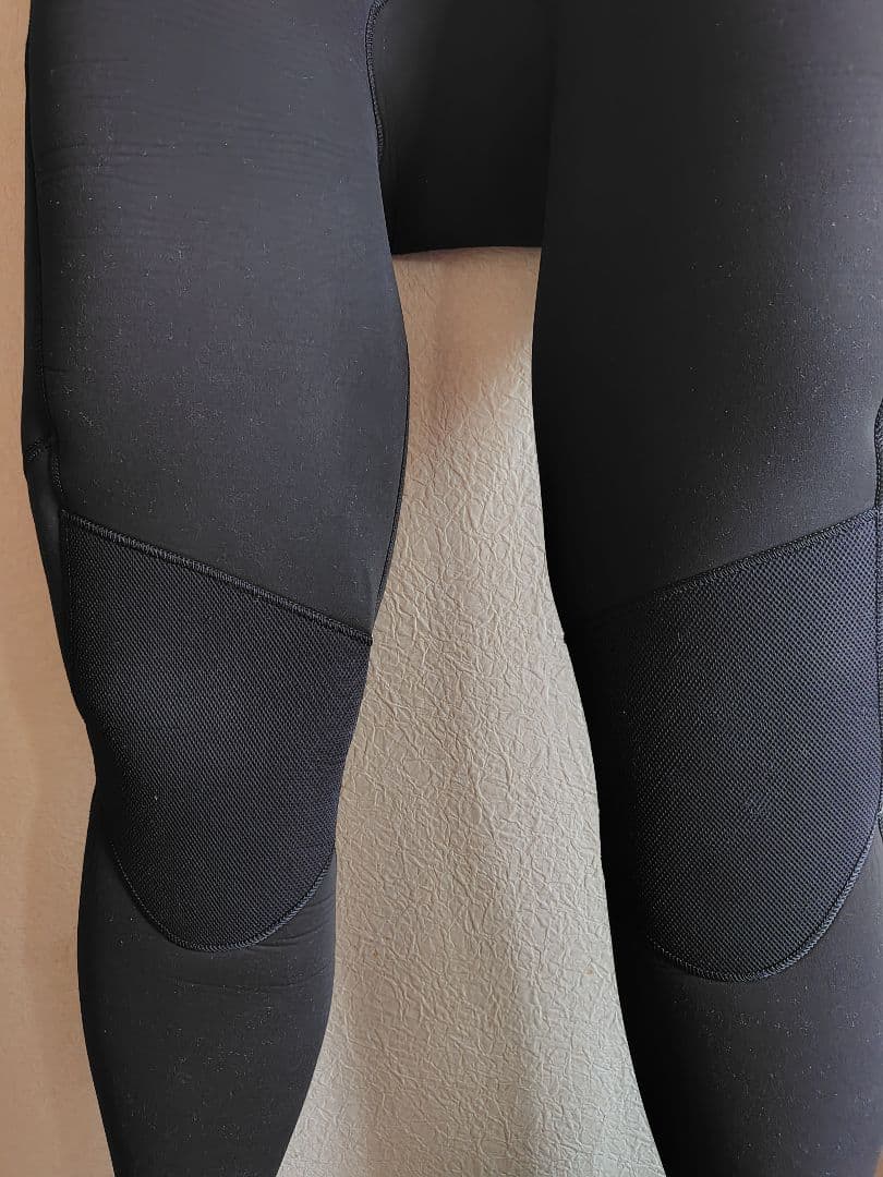 クイックシルバーQuicksilverフルスーツ4×3ミリUSED