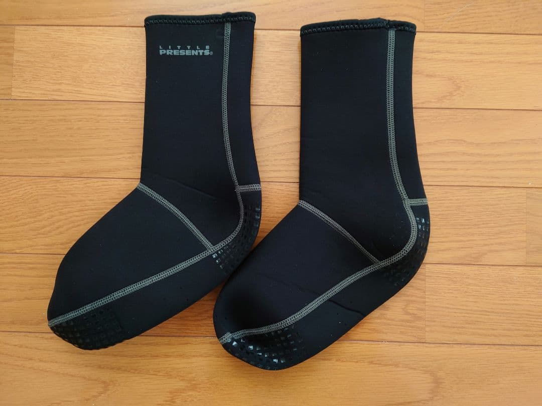 リトルオーシャン　DSパドリングパンツⅡ、リトルプレゼンツ　ウェットソックス