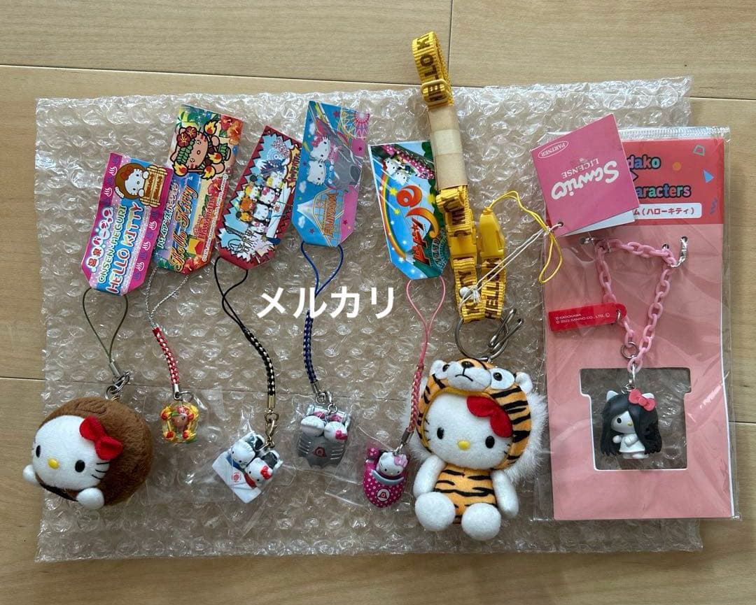 キティ　ご当地　ストラップ　マスコット　根付け　日焼け　富士急　ネックストラップ