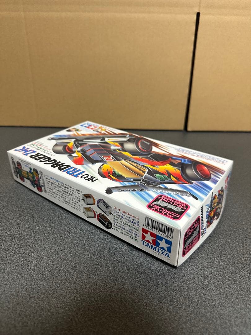 【希少新品】タミヤ ミニ四駆　ネオトライダガーZMC メッキボディ付属