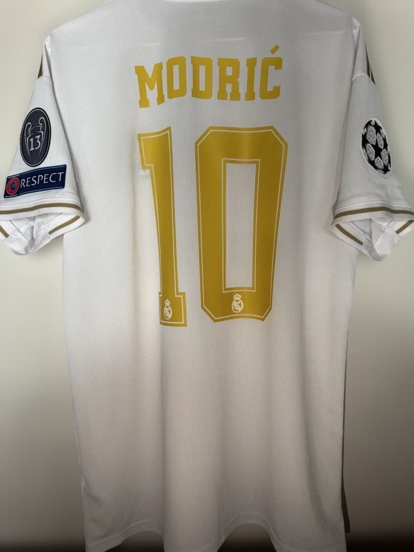 レアルマドリード　モドリッチ CLフルパッチ　ユニフォーム