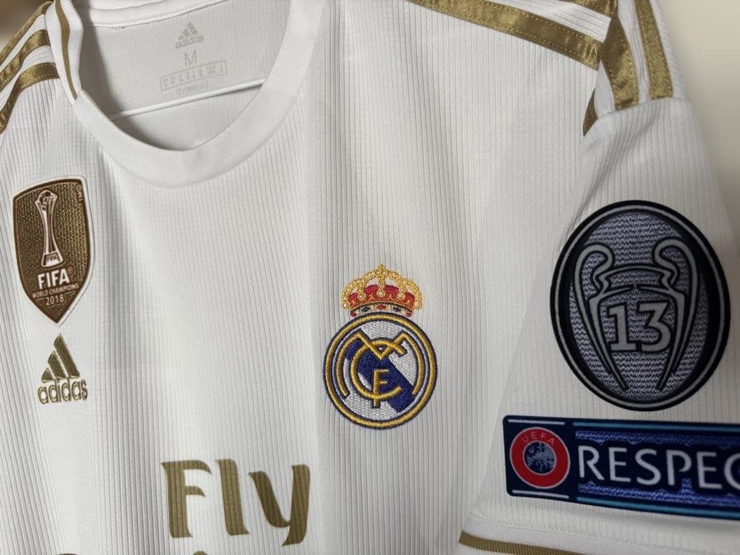 レアルマドリード　モドリッチ CLフルパッチ　ユニフォーム