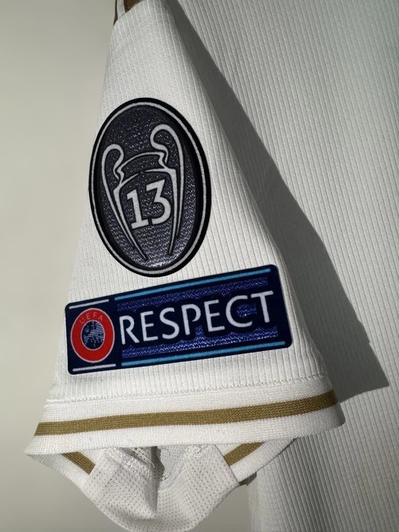 レアルマドリード　モドリッチ CLフルパッチ　ユニフォーム