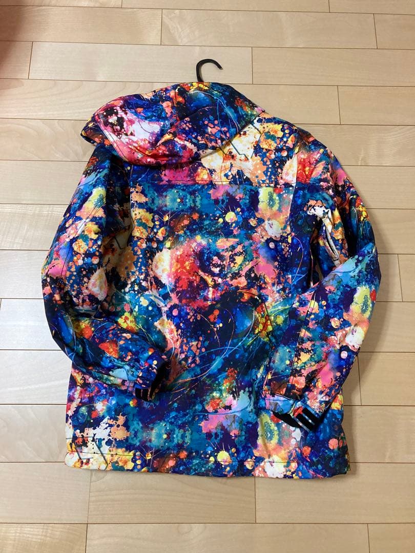 美品☆フォーナイン☆スノボウェア