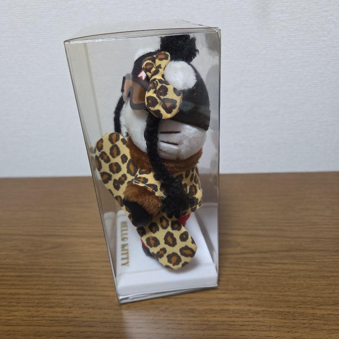 [希少]ハローキティ ヒョウ柄ポイントドール ケース付き 値下げ中