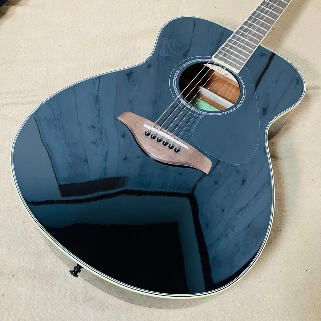 【美品】YAMAHA アコースティックギター FS820 ブラック ケース付き