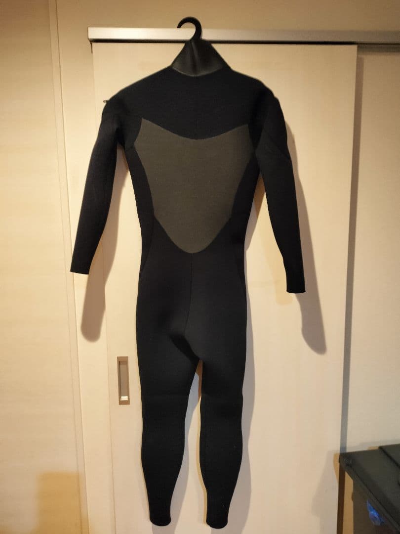 THREE WEATHER 　セミドライ ウェットスーツ5X3mm　Lサイズ