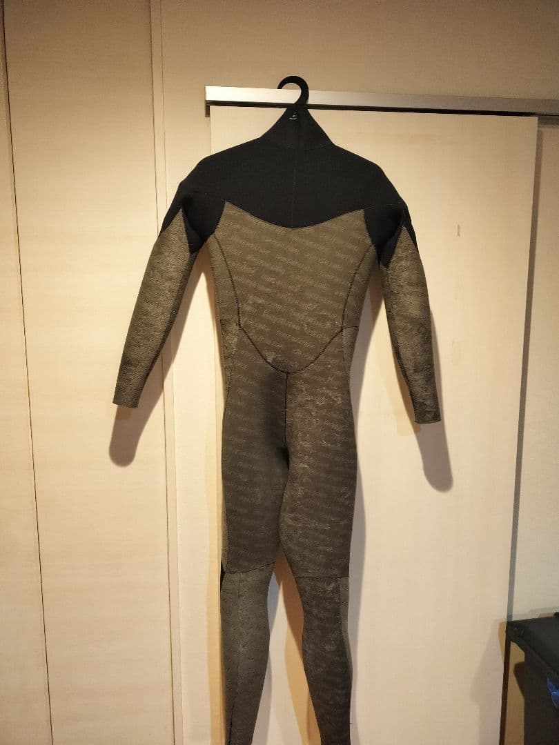 THREE WEATHER 　セミドライ ウェットスーツ5X3mm　Lサイズ