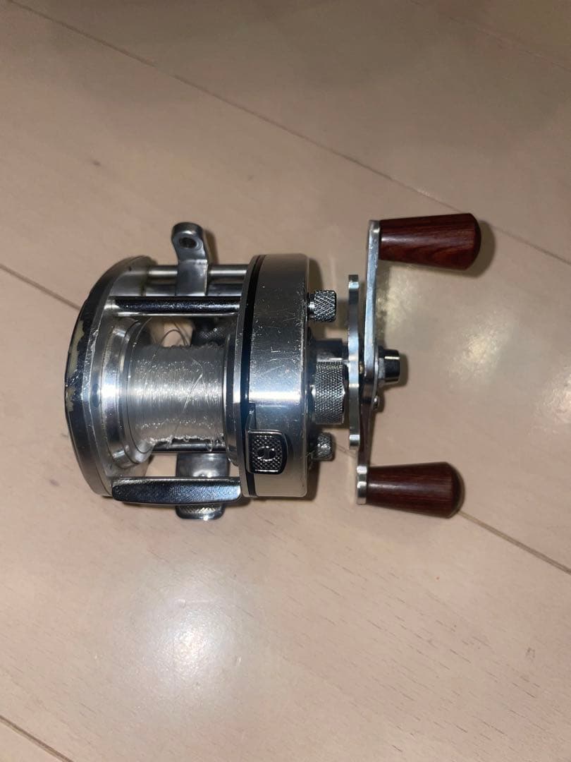 シマノ　バンタム100 リール