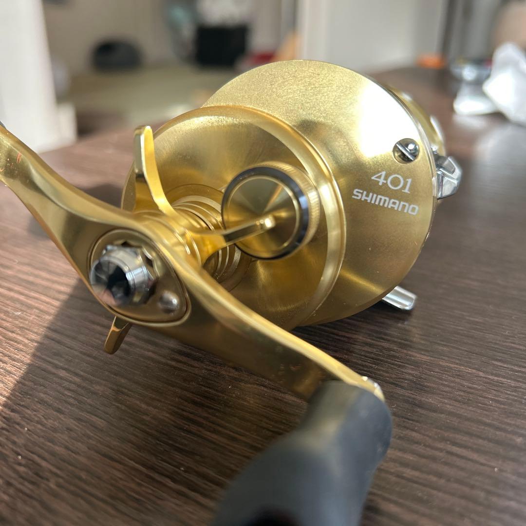 リール 18CALCUTTA CONQUEST 401