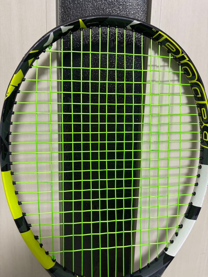 Babolat ピュアアエロ100 G2