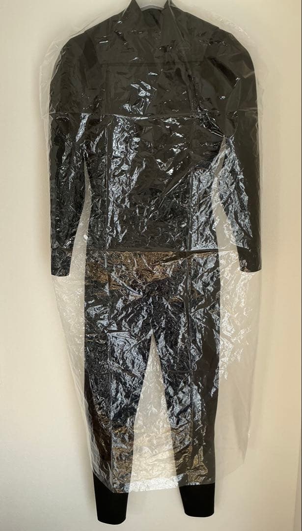 【新品、未使用】TAVARUA 5×3セミドライスーツ