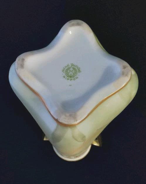 SALE❗️ オールドノリタケ  花瓶 欄の花  金彩  金点盛り 和の雰囲気