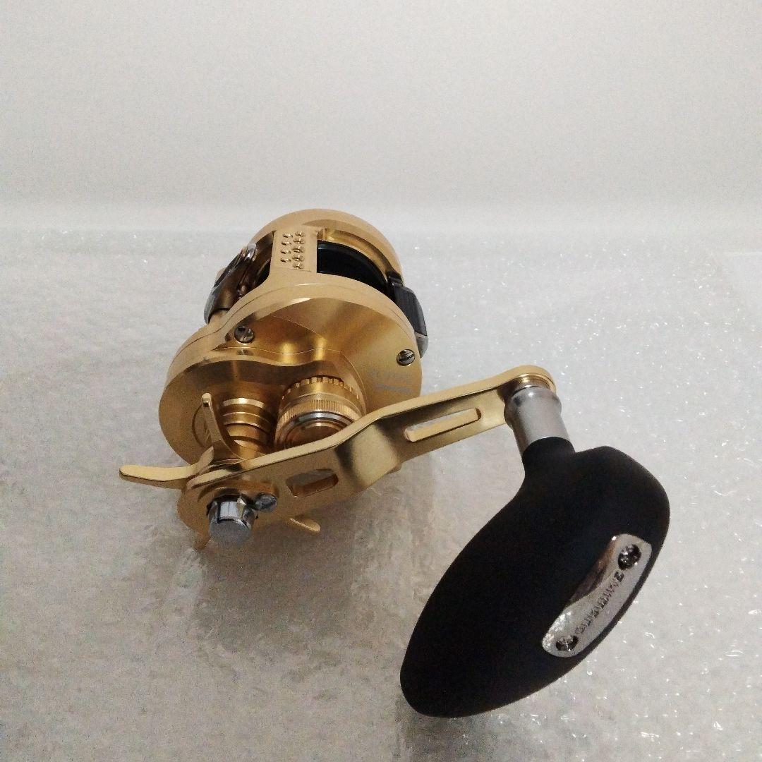 シマノ　オシアコンクエスト301HG 044457 新品未使用　在庫処分