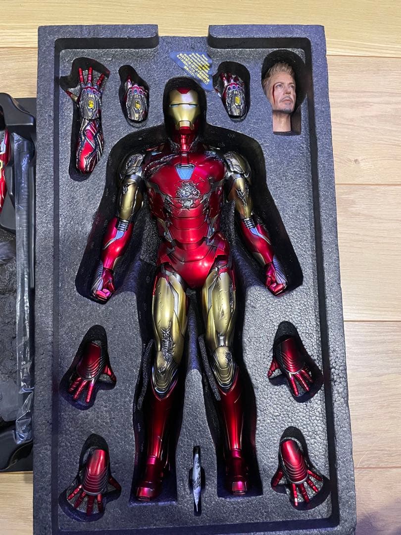 アイアンマン・マーク８５（バトルダメージ版）　ホットトイズ　トニースターク