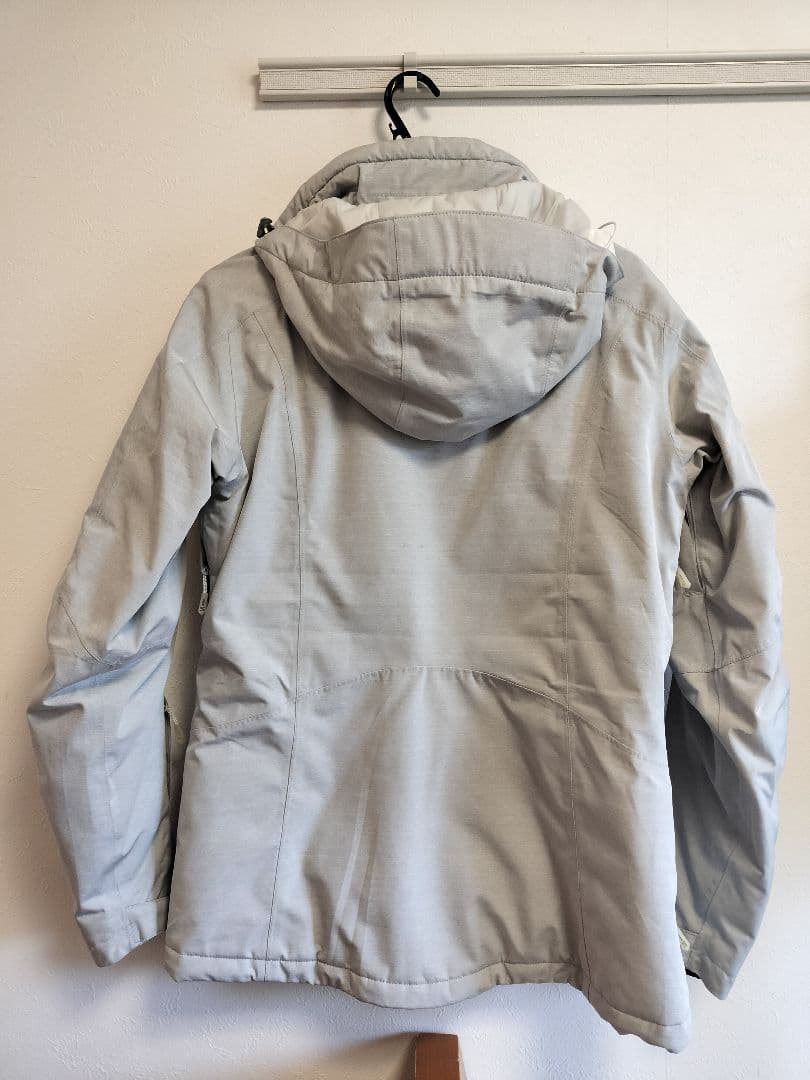 SALOMON スキー、スノーボードウェア