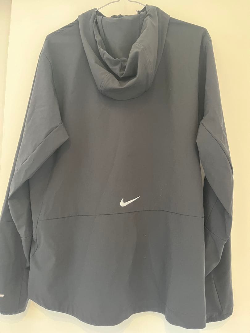 Nike✴︎ アンリミテッドウィンドブレーカー　Mサイズ