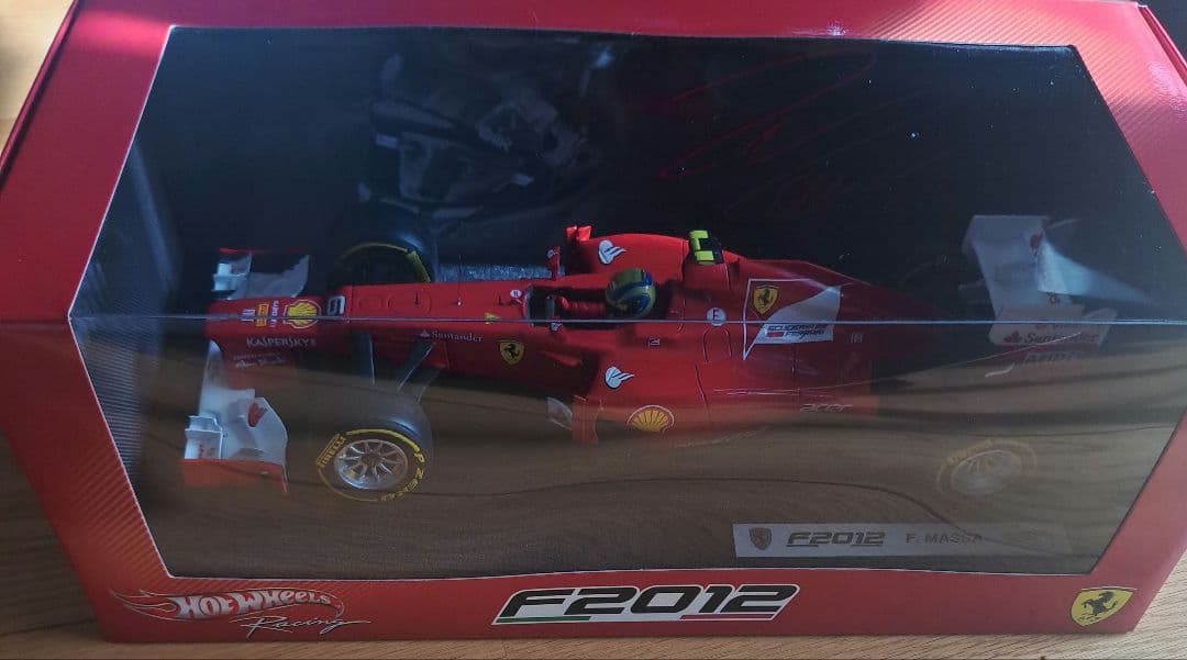 フェラーリF2012 ミニカー1/18