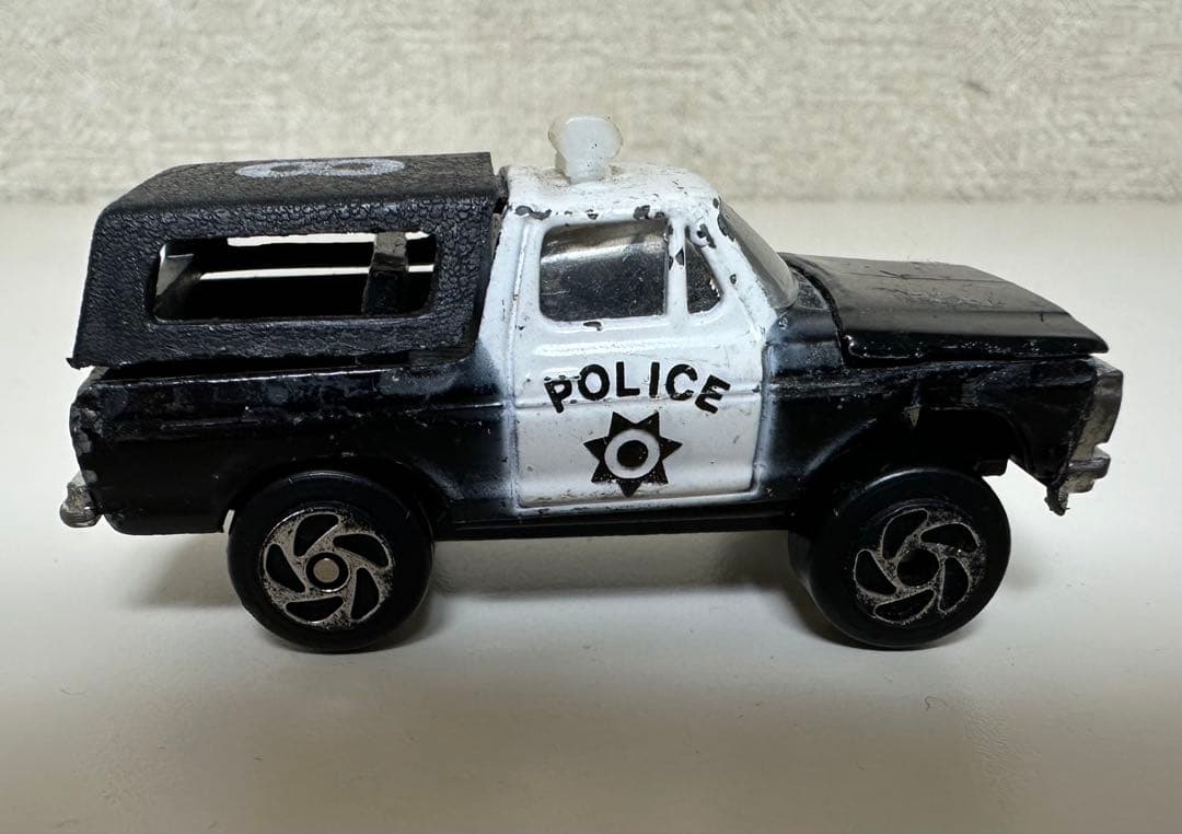 Zylmex Zee P369 フォードブロンコ 4x4 POLICE SUV