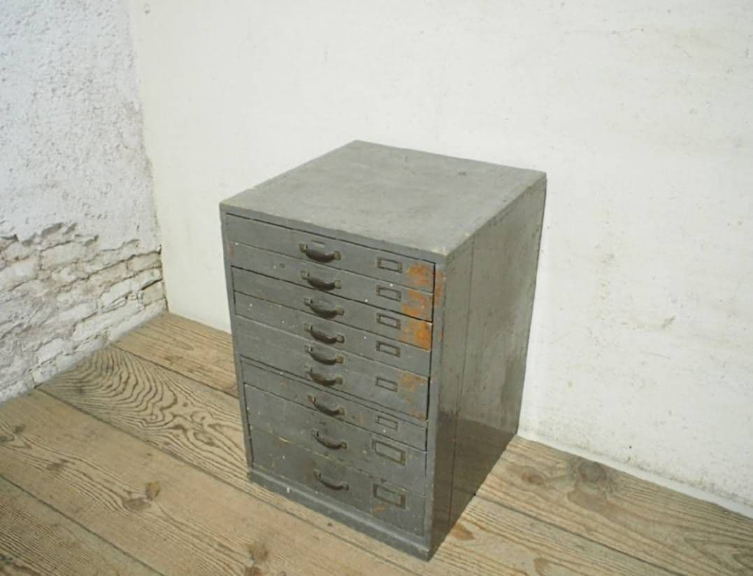 1035 ヴィンテージ　小引き出し　収納棚　シャビー　工業系　レトロ 　ケース