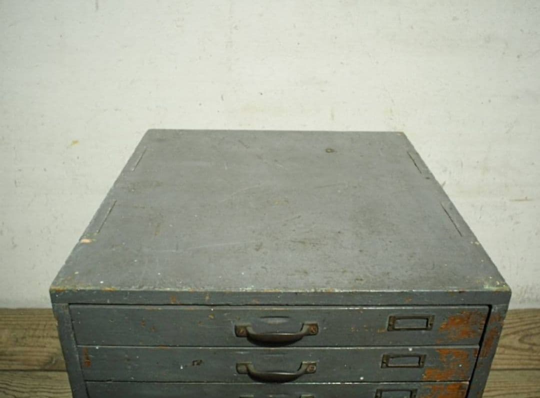 1035 ヴィンテージ　小引き出し　収納棚　シャビー　工業系　レトロ 　ケース