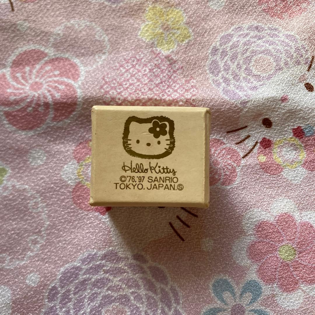 更に値下げ中 超希少ハローキティ 約1cm 箱付き