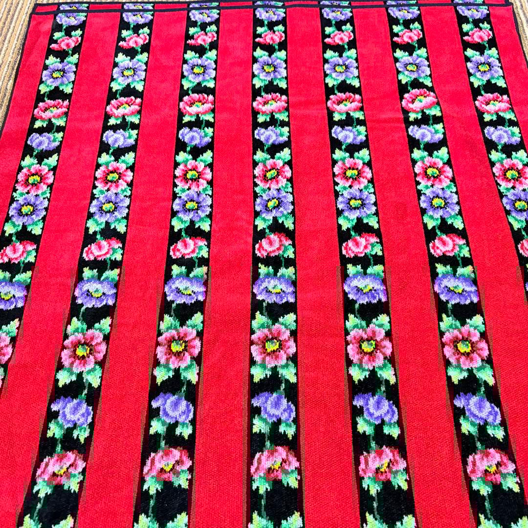 未使用　FEILER フェイラー　花柄 大判バスタオル　レッド