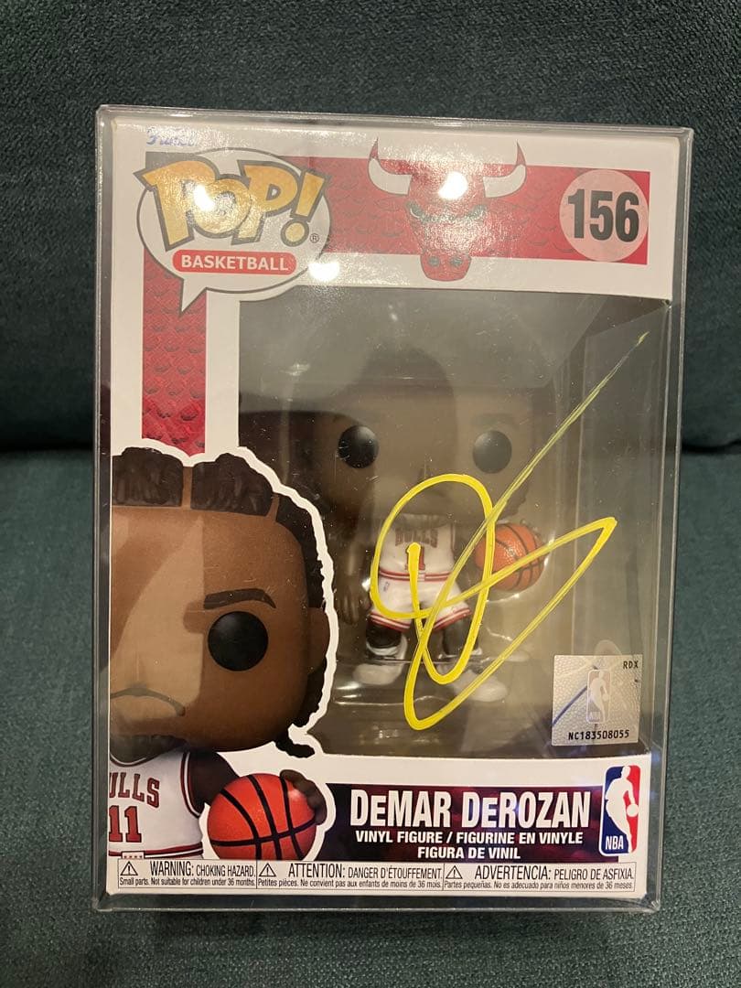 【PSA鑑定済】デマー・デローザン 直筆サイン入り フィギュア 156