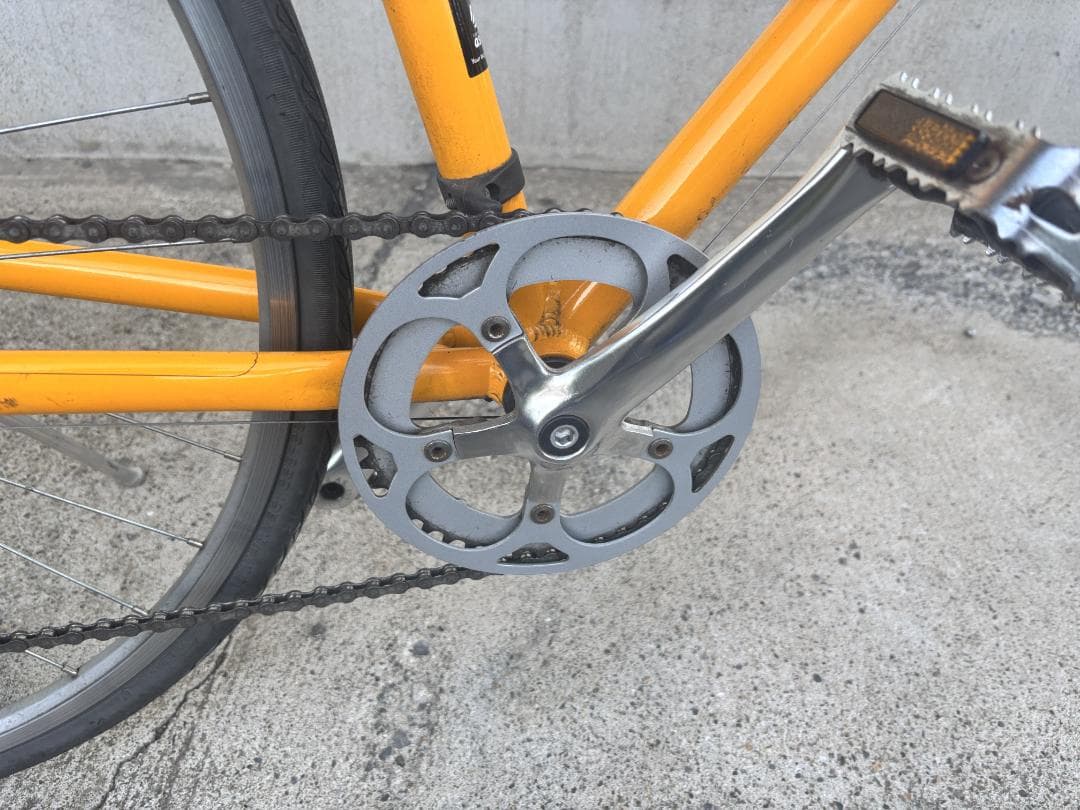 やす　アサヒ クロスバイク WEEKEND BIKES イエロー 7段変速