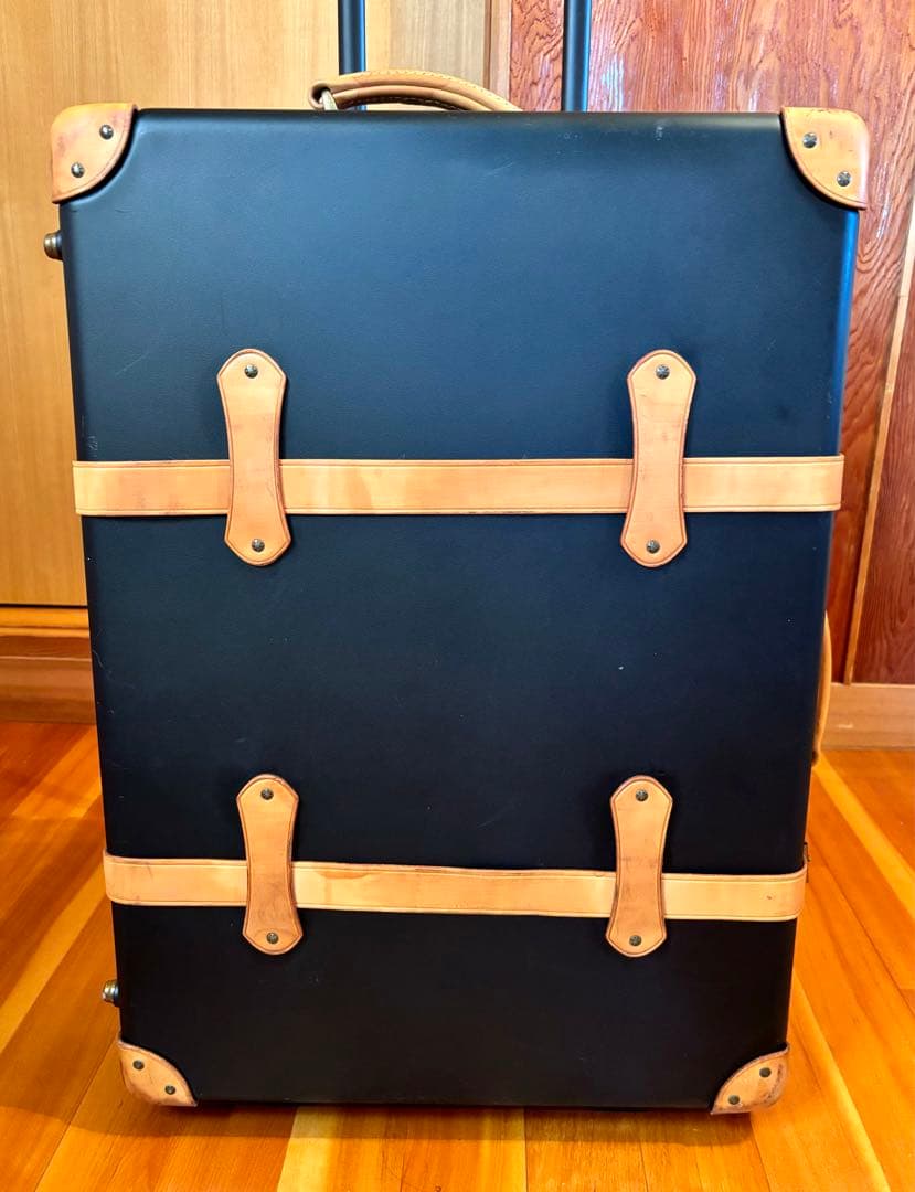 【廃盤】TRIO スーツケース/キャリーケース CLOONEY ベルト付 日本製