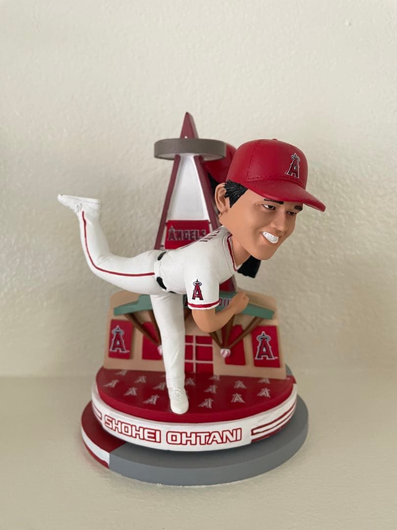 【限定品】大谷翔平二刀流ボブルヘッド